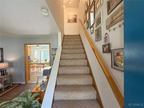 Entry Way - 2828 Sutherland Rd, Sutherland, VA 23885 photo 2 of 4
