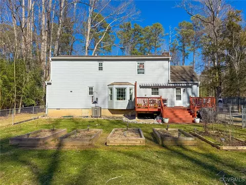Exterior - 2828 Sutherland Rd, Sutherland, VA 23885 photo 8 of 13
