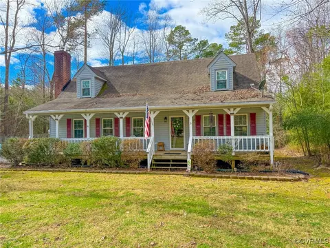2828 Sutherland Rd, Sutherland, VA 23885