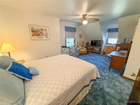 Bedroom - 2828 Sutherland Rd, Sutherland, VA 23885 photo 6 of 10