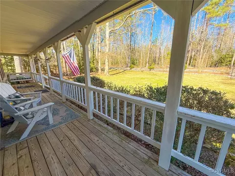 Exterior - 2828 Sutherland Rd, Sutherland, VA 23885 photo 4 of 13