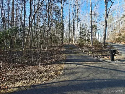 2400 Tribble Ln, Goochland, VA 23063