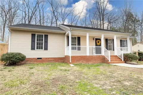 5990 Quinton Estates Dr, Quinton, VA 23141