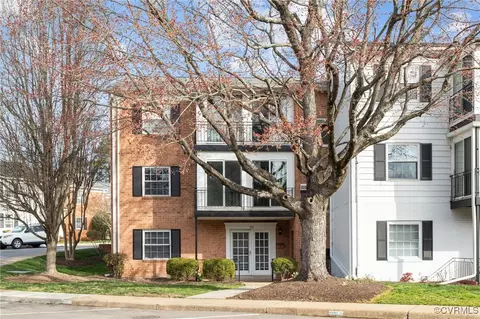 20 Stillwater Ln, Henrico, VA 23228