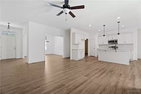 Entry Way - 11777 Pine Needles Dr, Providence Forge, VA 23140 photo 3 of 5