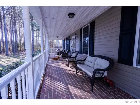 Exterior - 1047 Camera Rd, Waverly, VA 23890 photo 5 of 10