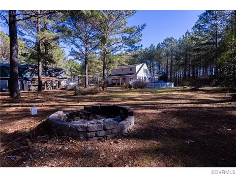 Exterior - 1047 Camera Rd, Waverly, VA 23890 photo 10 of 10