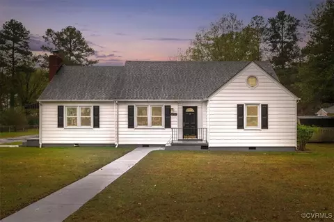 2752 Meadowbrook St, Petersburg, VA 23803