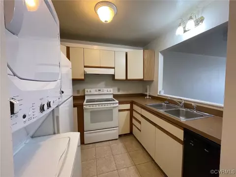 103 Lake Powell Rd #E, Williamsburg, VA 23185 photo 5