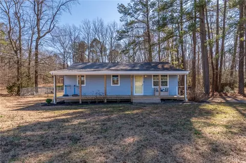 Exterior - 20111 Horseshoe Rd, Carson, VA 23830 photo 1 of 12