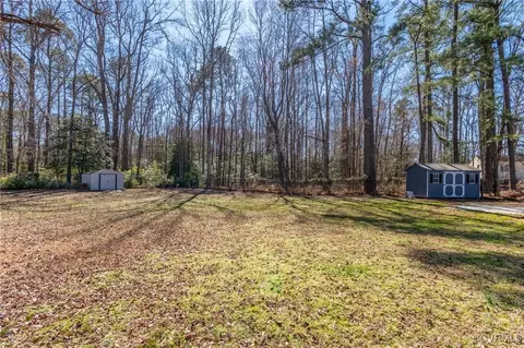 Exterior - 20111 Horseshoe Rd, Carson, VA 23830 photo 7 of 12