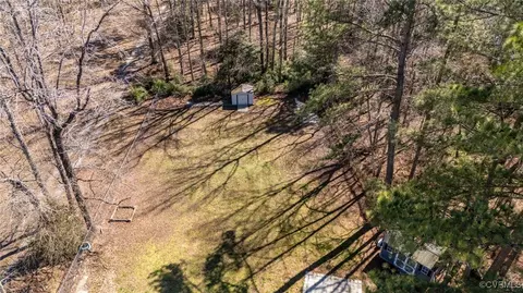 Exterior - 20111 Horseshoe Rd, Carson, VA 23830 photo 10 of 12