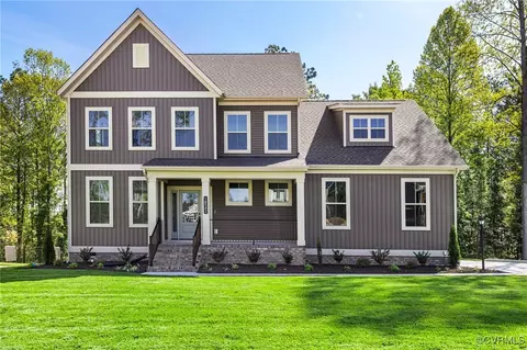 18542 Cove Creek Dr, Moseley, VA 23120