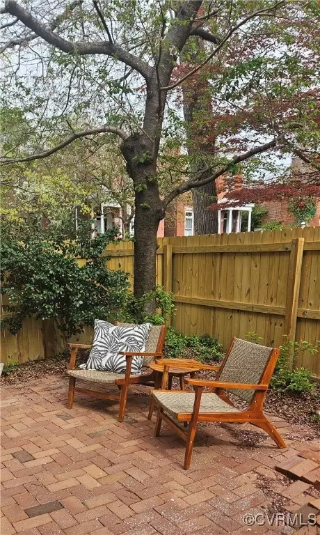 Exterior - 2800 E Franklin St, Richmond, VA 23223 photo 2 of 3