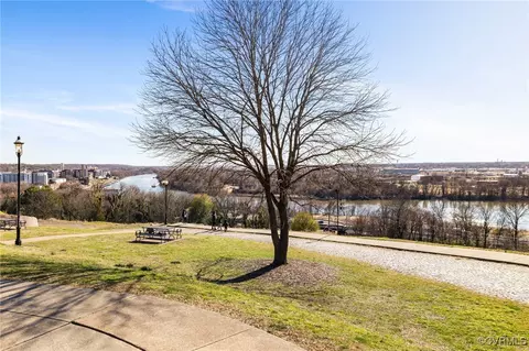 View/Area - 2800 E Franklin St, Richmond, VA 23223 photo 3 of 3
