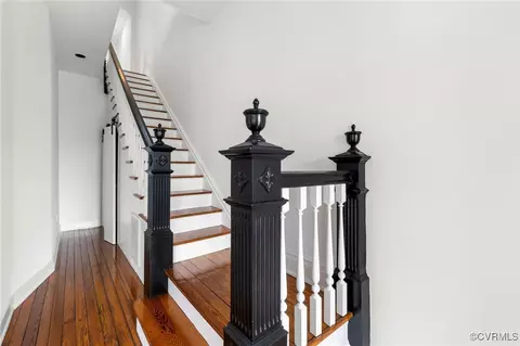 Entry Way - 2800 E Franklin St, Richmond, VA 23223 photo 3 of 4