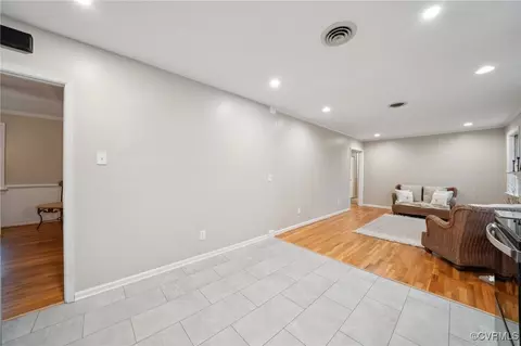 Living - 11930 Duckbill Dr, Midlothian, VA 23113 photo 4 of 5