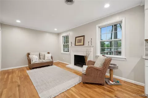 Living - 11930 Duckbill Dr, Midlothian, VA 23113 photo 5 of 5