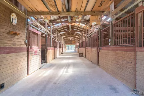Entry Way - 1316 General Puller Hwy, Saluda, VA 23149 photo 2 of 2
