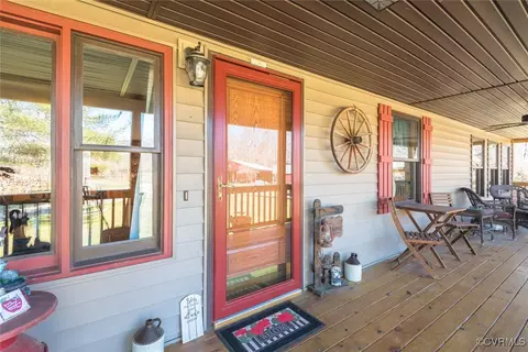 Exterior - 1316 General Puller Hwy, Saluda, VA 23149 photo 5 of 15
