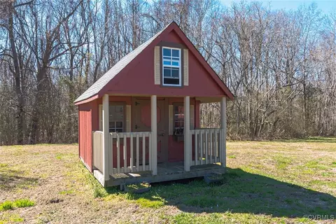 Exterior - 1316 General Puller Hwy, Saluda, VA 23149 photo 13 of 15