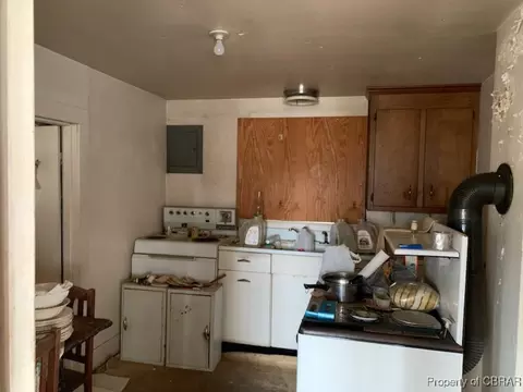 8574 Dutton Rd, Dutton, VA 23050 photo 3