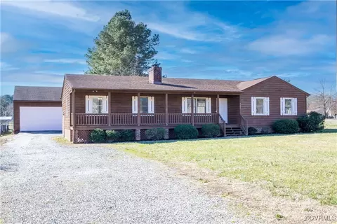 4205 Wildwood Dr, Disputanta, VA 23842