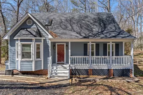 7012 Whistlers Cove Dr, Midlothian, VA 23112