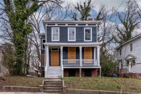 333 St Andrew St, Petersburg, VA 23803