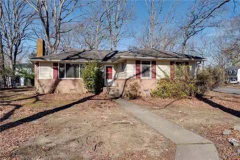 2040 Woodmont Dr, Richmond, VA 23235
