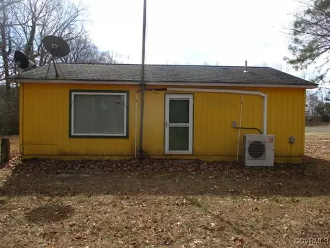 Exterior - 8441 Exchange Ln, Gloucester, VA 23061 photo 4 of 7