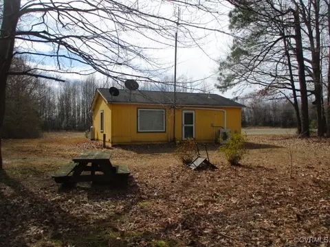 Exterior - 8441 Exchange Ln, Gloucester, VA 23061 photo 7 of 7