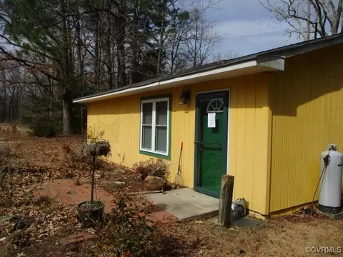 Exterior - 8441 Exchange Ln, Gloucester, VA 23061 photo 1 of 7