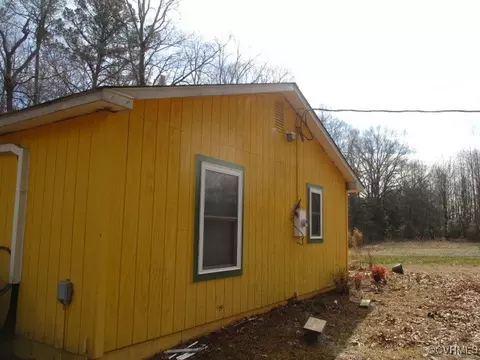 Exterior - 8441 Exchange Ln, Gloucester, VA 23061 photo 5 of 7
