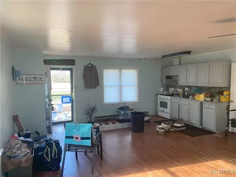Living - 8441 Exchange Ln, Gloucester, VA 23061 photo 2 of 2