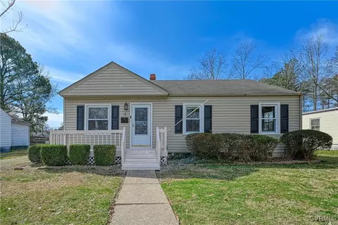 3 E Gray St, Sandston, VA 23150