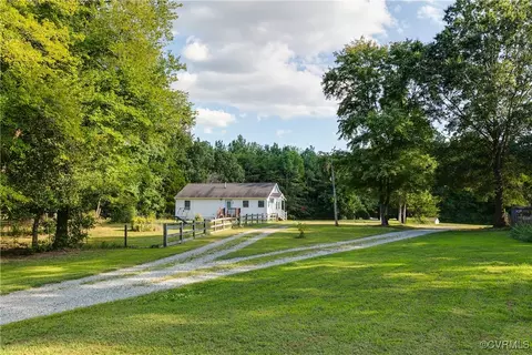 18525 Frog Level Rd, Ruther Glen, VA 22546