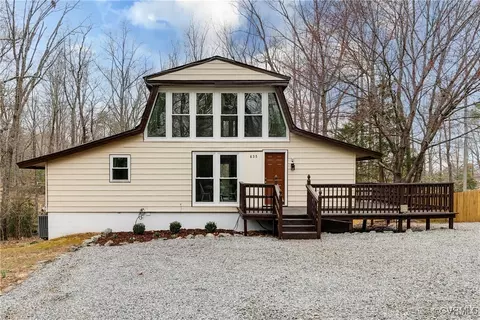 635 Wright Dr, Ruther Glen, VA 22546