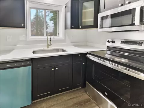 Kitchen - 11617 Olde Coach Dr, Midlothian, VA 23113 photo 1 of 3
