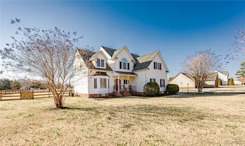 6390 White Oak Rd, Sandston, VA 23150