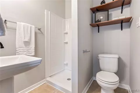 Bath - 321 Randolph St, Richmond, VA 23220 photo 1 of 3