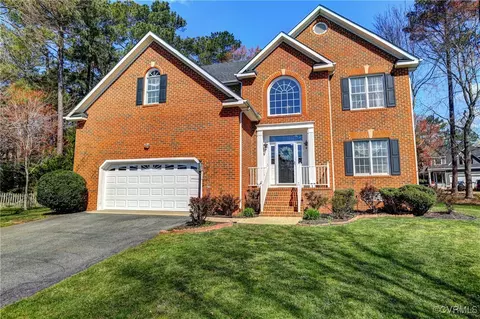 5741 Oak Mill Ct, Glen Allen, VA 23059