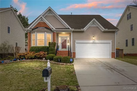 14518 Waters Shore Dr, Midlothian, VA 23112