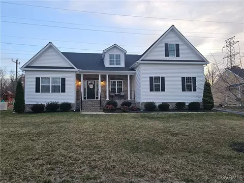 5813 Reedy Springs Dr, North Chesterfield, VA 23237