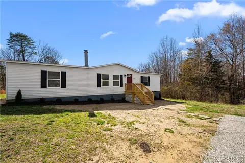 8228 Dash Ln, Jetersville, VA 23083