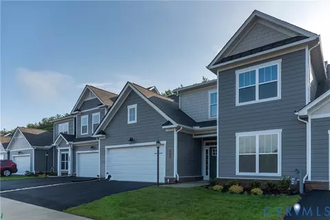 8668 Hope Farm Ln, Mechanicsville, VA 23111