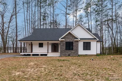 526 River Bluff Ln, King And Queen Court House, VA 23085