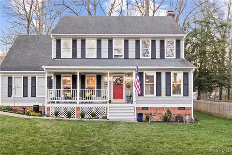 1010 Mill Forest Dr, Midlothian, VA 23113