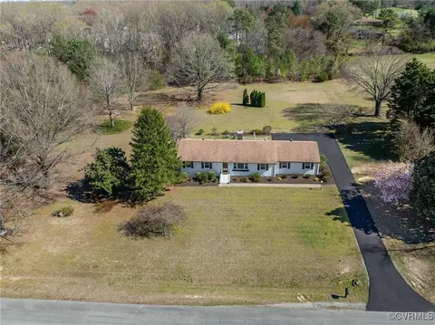 9180 Linneys Ct, Mechanicsville, VA 23116