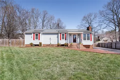 3803 Seasigh Ct, Chester, VA 23831